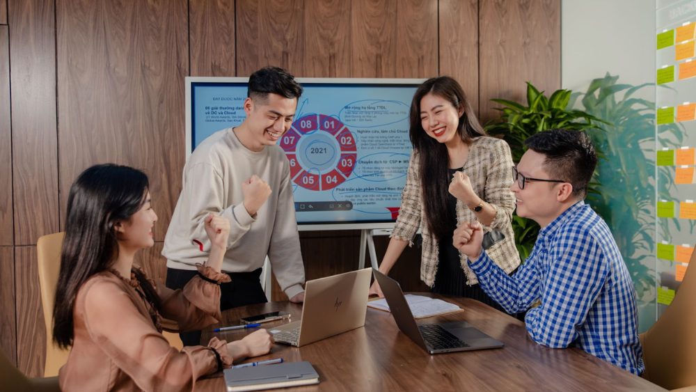 Áp lực và môi trường làm việc phát triển ở Viettel