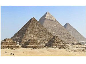 Giáo án điện tử Toán 8 Bài 2 Cánh diều: Hình chóp tứ giác đều