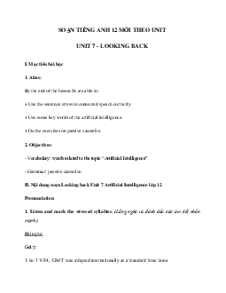 Tiếng Anh 12 Unit 7: Looking back